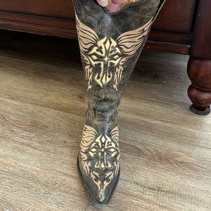 Gypsy Girl cowboy boots in weathered chocolate brown leather.  10B.